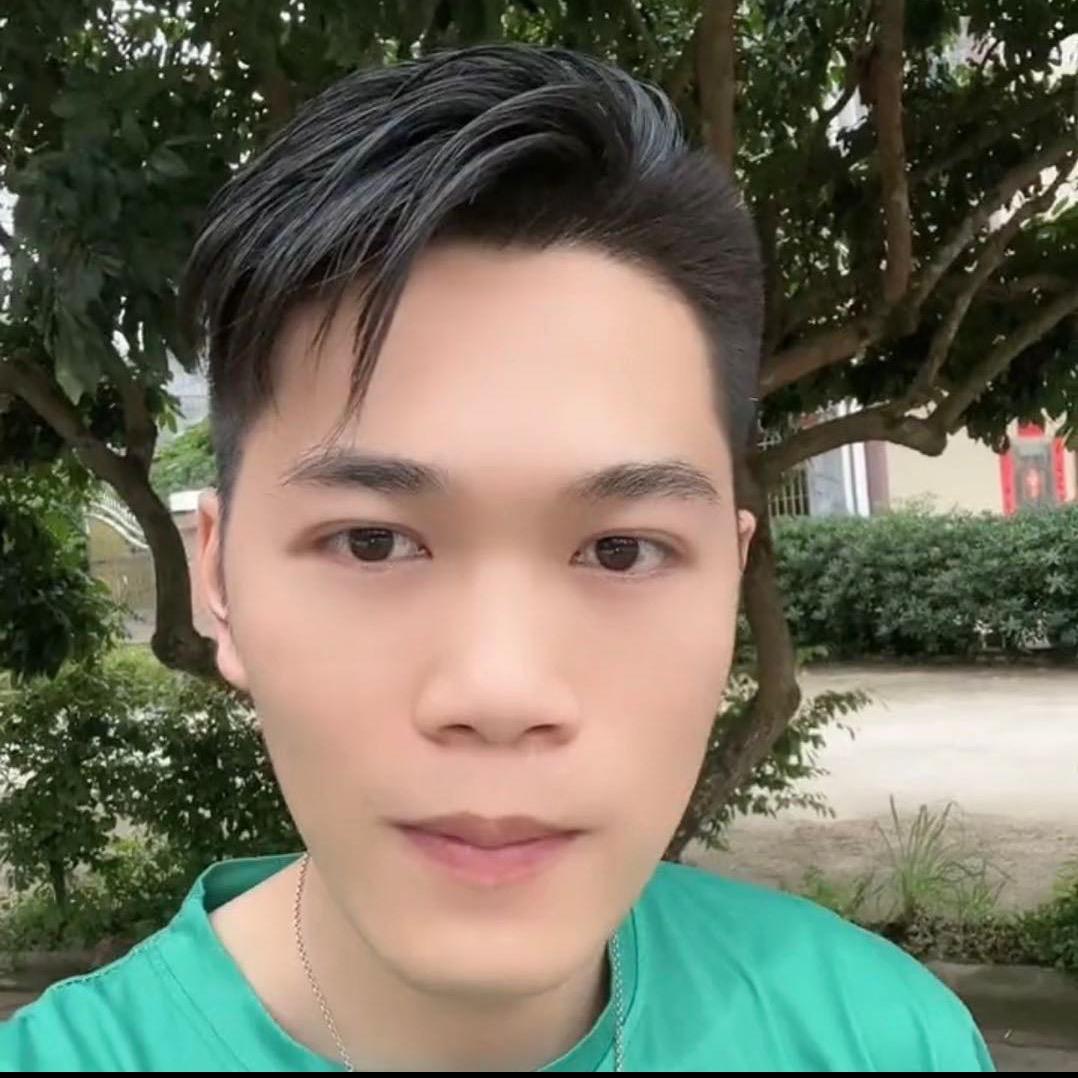阿龙