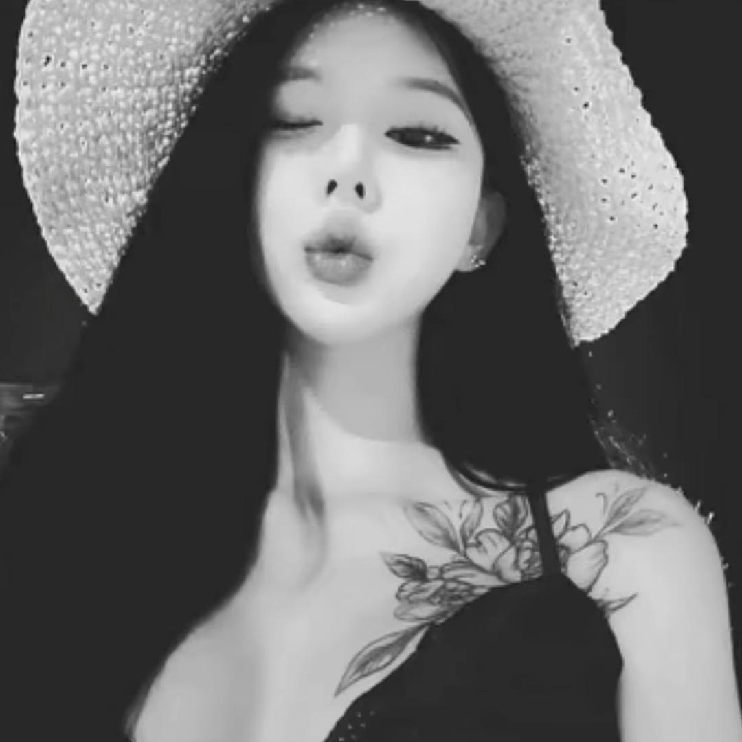 小娜.