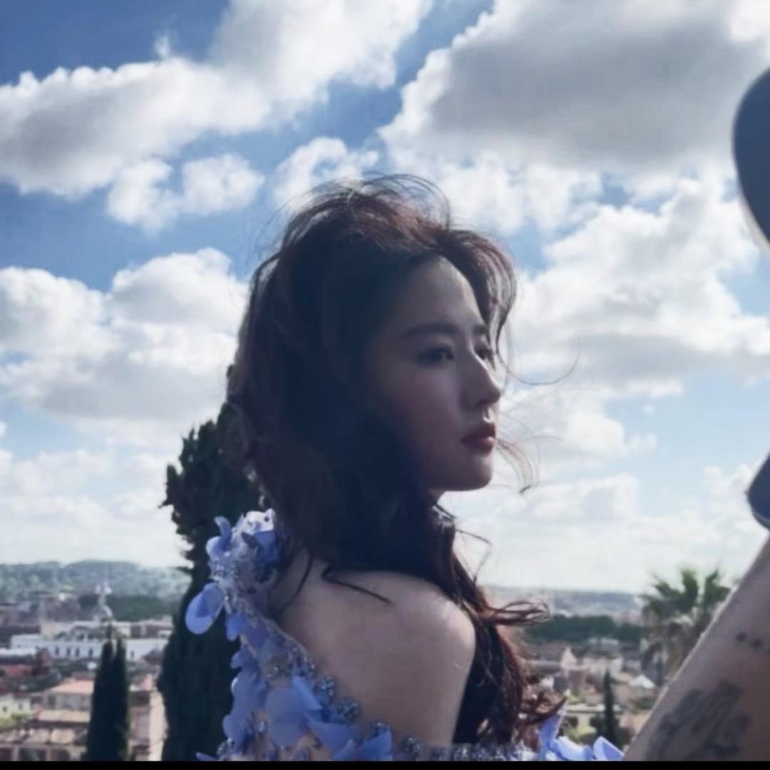 🌸.