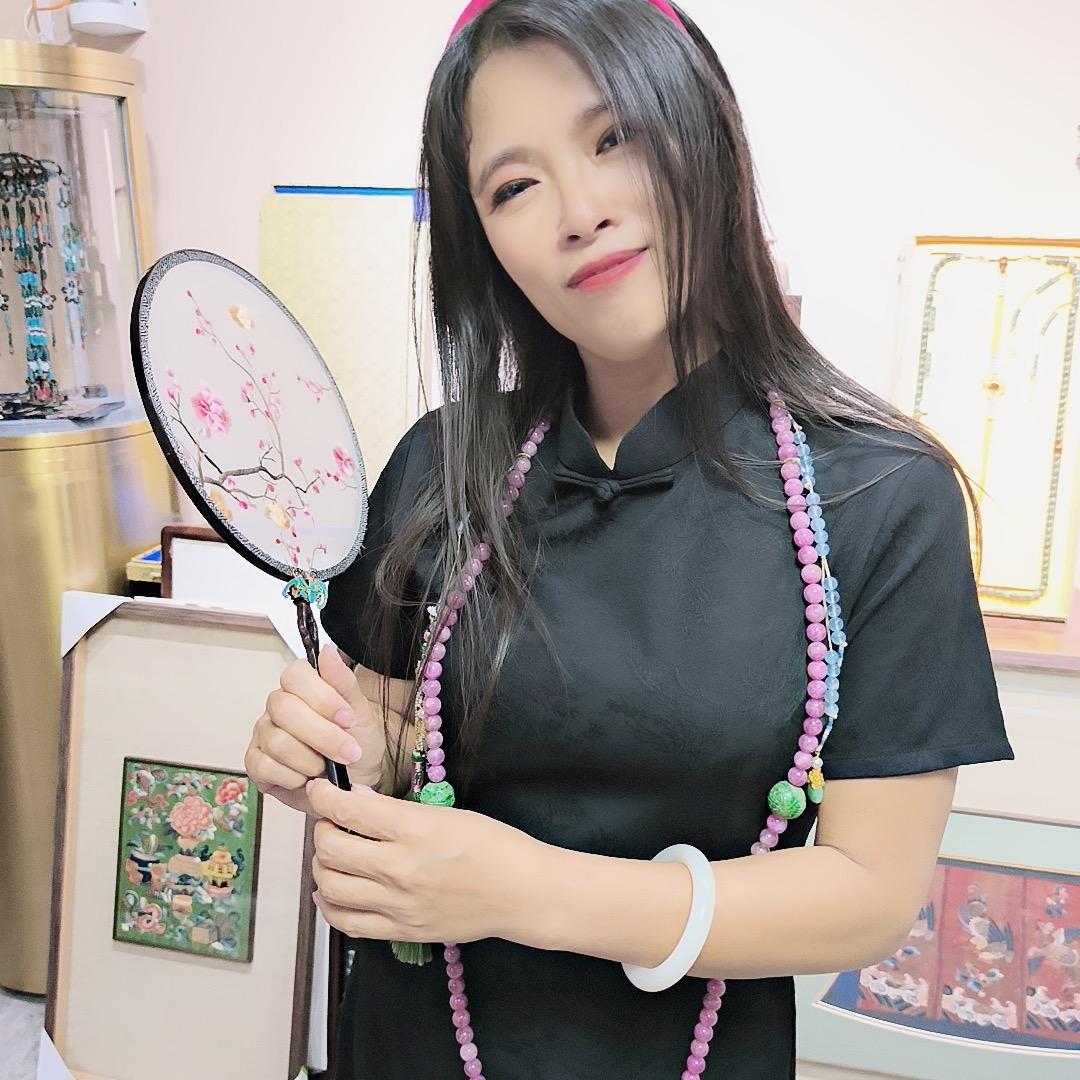 四丫头抖玉