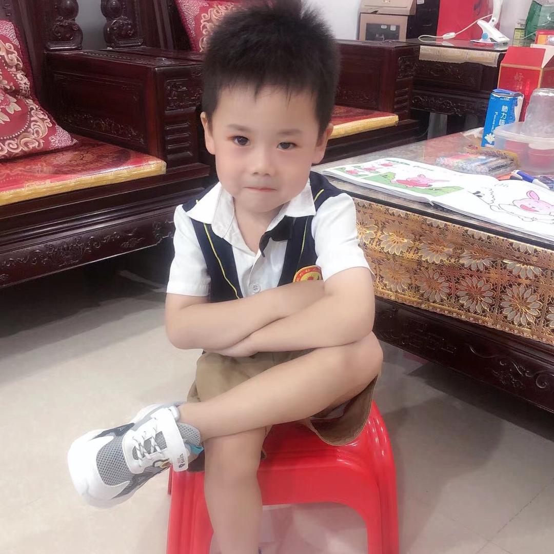 汕头市潮南区峡山惠英日用百货商店