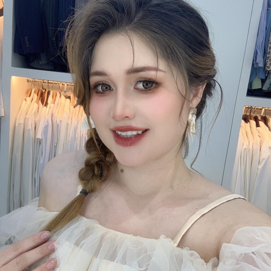 米娜瓦尔女装