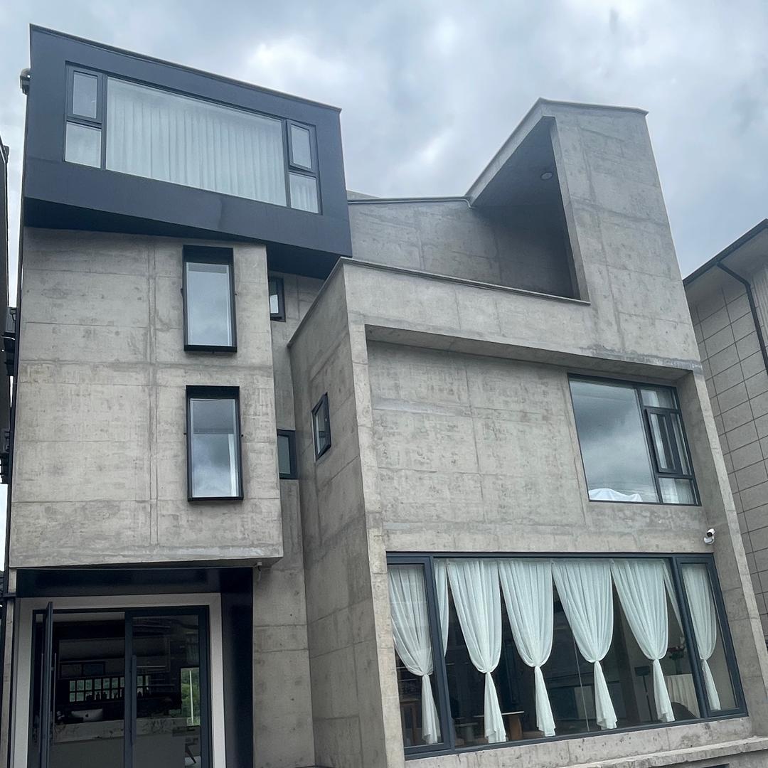 岩谷. 漫时光民宿