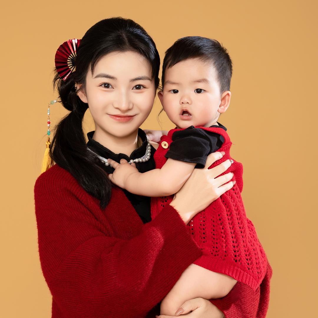 猫九九吃喝玩乐