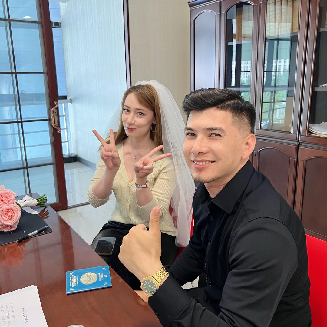 跨国夫妻Elham&Valeriya