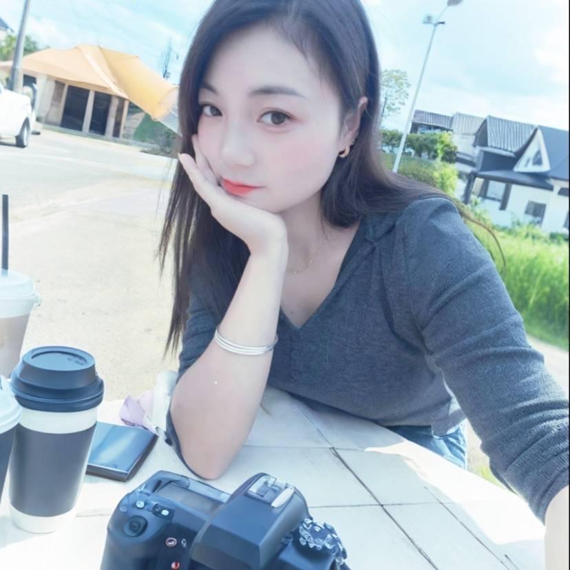小  芳