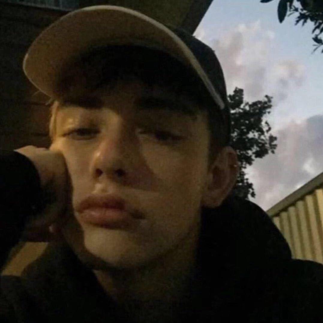 我吃饱饭必须躺着