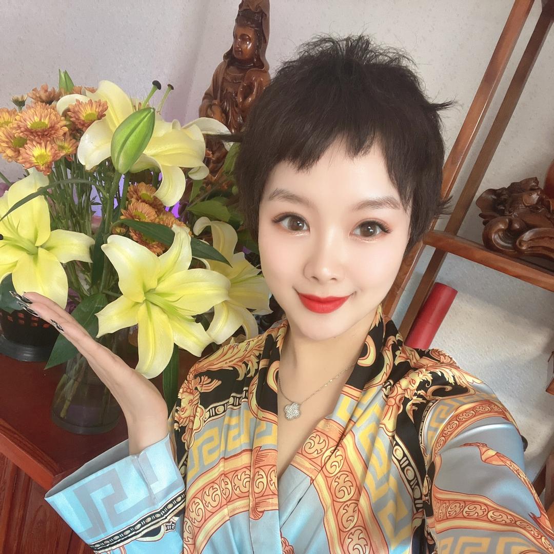 苏芯锐品牌服装店