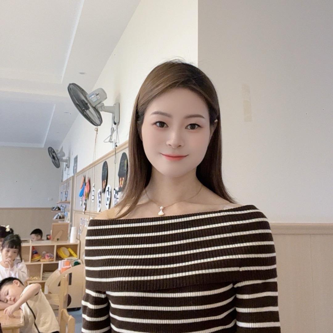 小蝴蝶——爱蹦跶💃