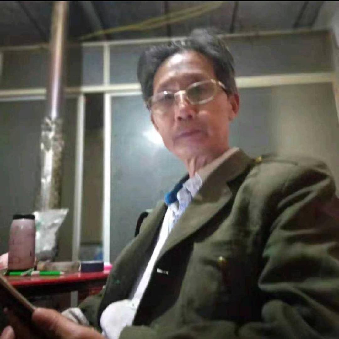 杨波.