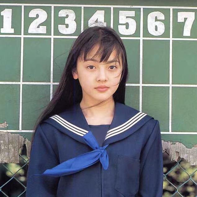 易小新