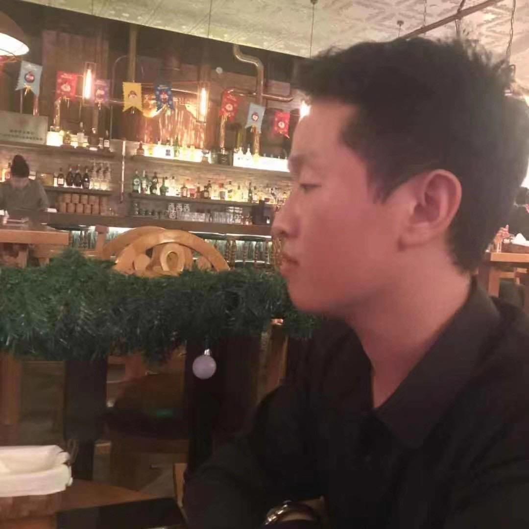 卡途润滑  何帅哥