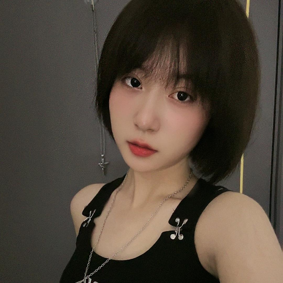 玉拉拉.