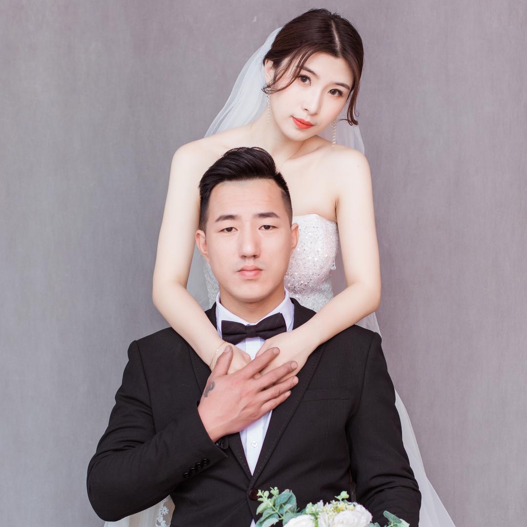 萧县贴砖小夫妻（小何）