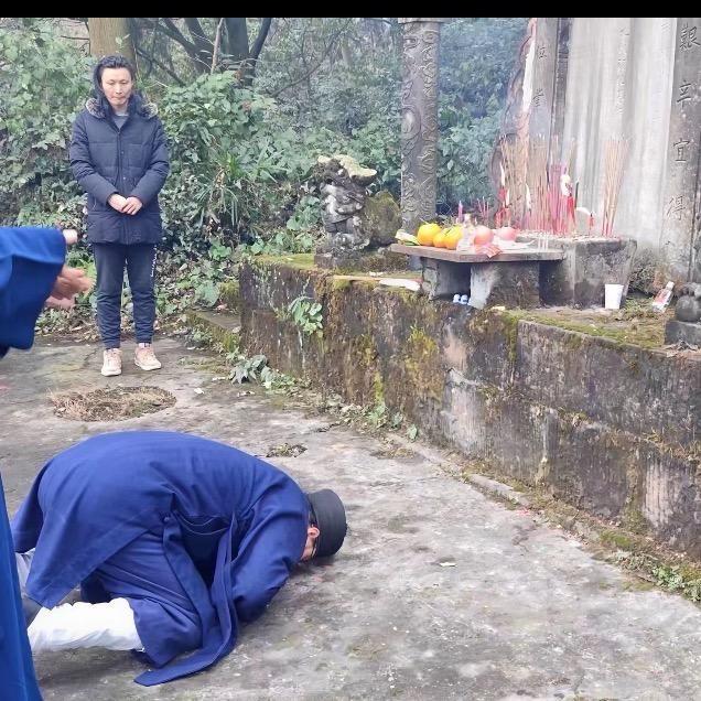 事了拂衣去下山