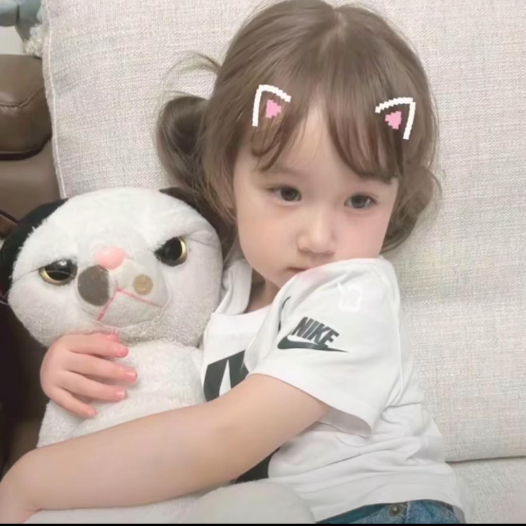 ꒦ິ^꒦ິ