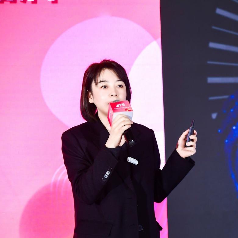 麦颂KTV俐姐