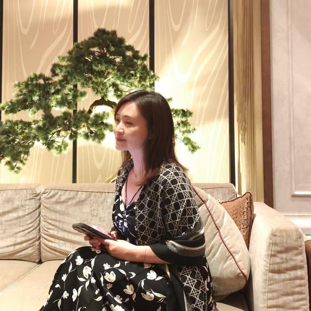 陈昱霖（久久）