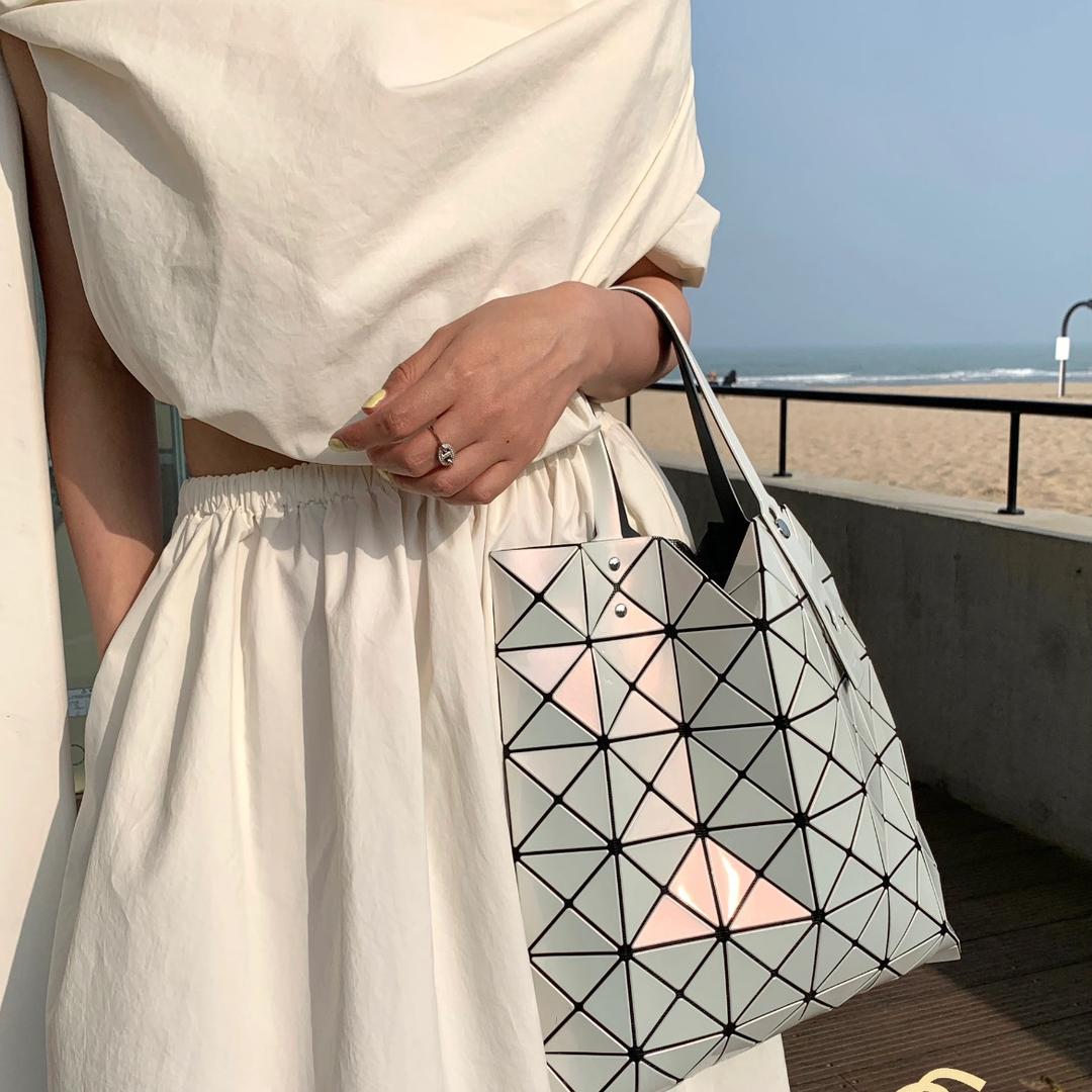 日子国特产包包店