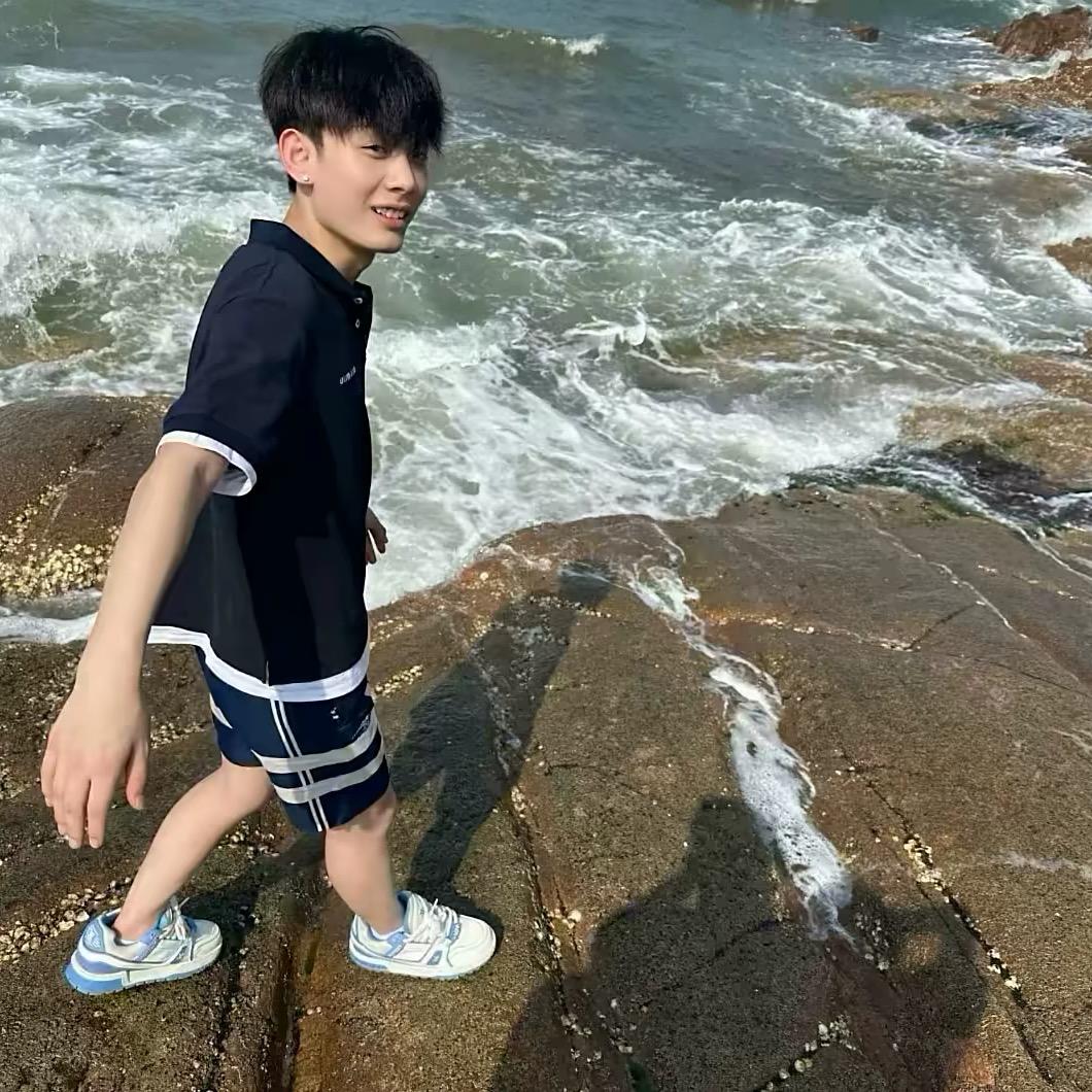 ㅤㅤㅤㅤㅤㅤㅤㅤ凌晨说晚安