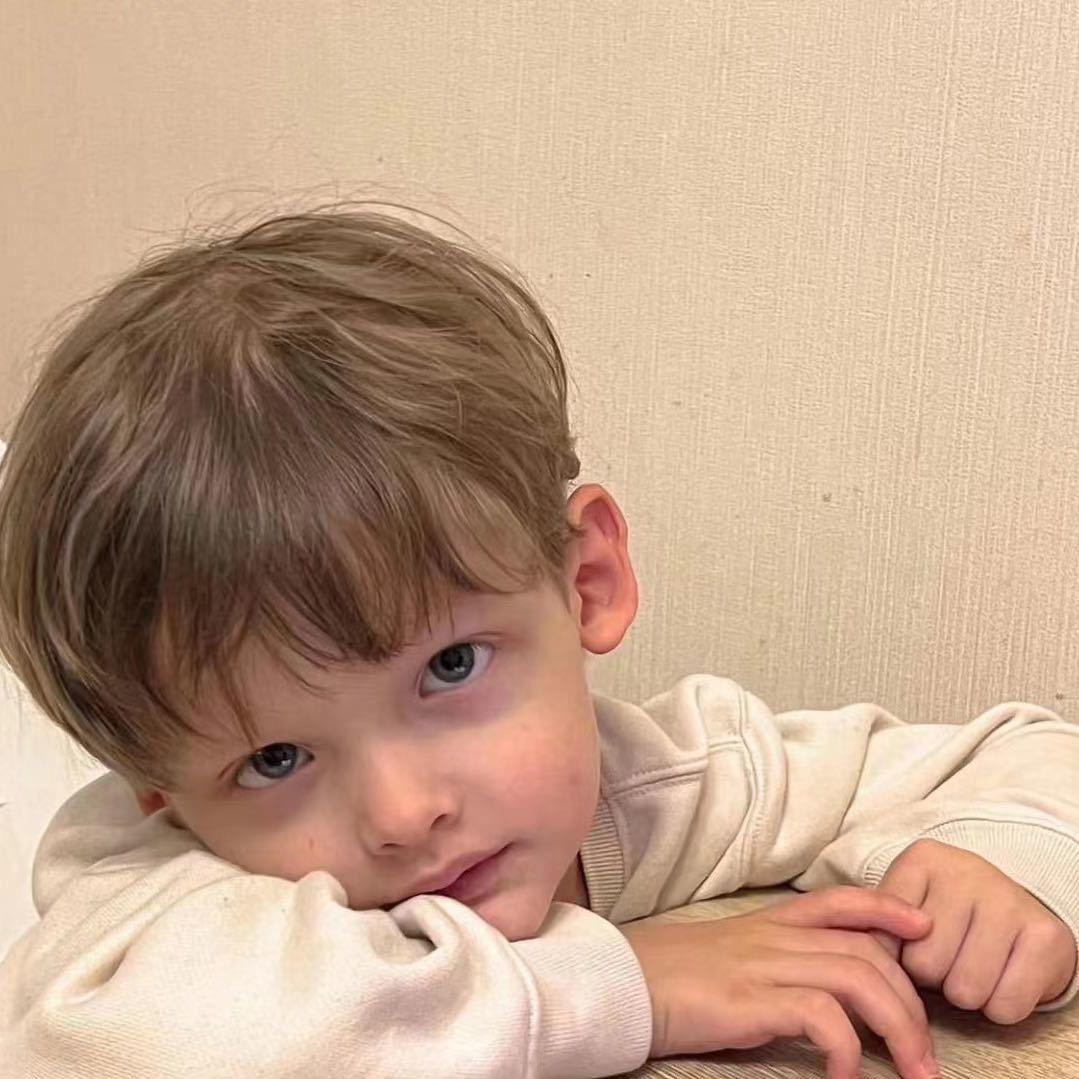 小鸣（上班版）