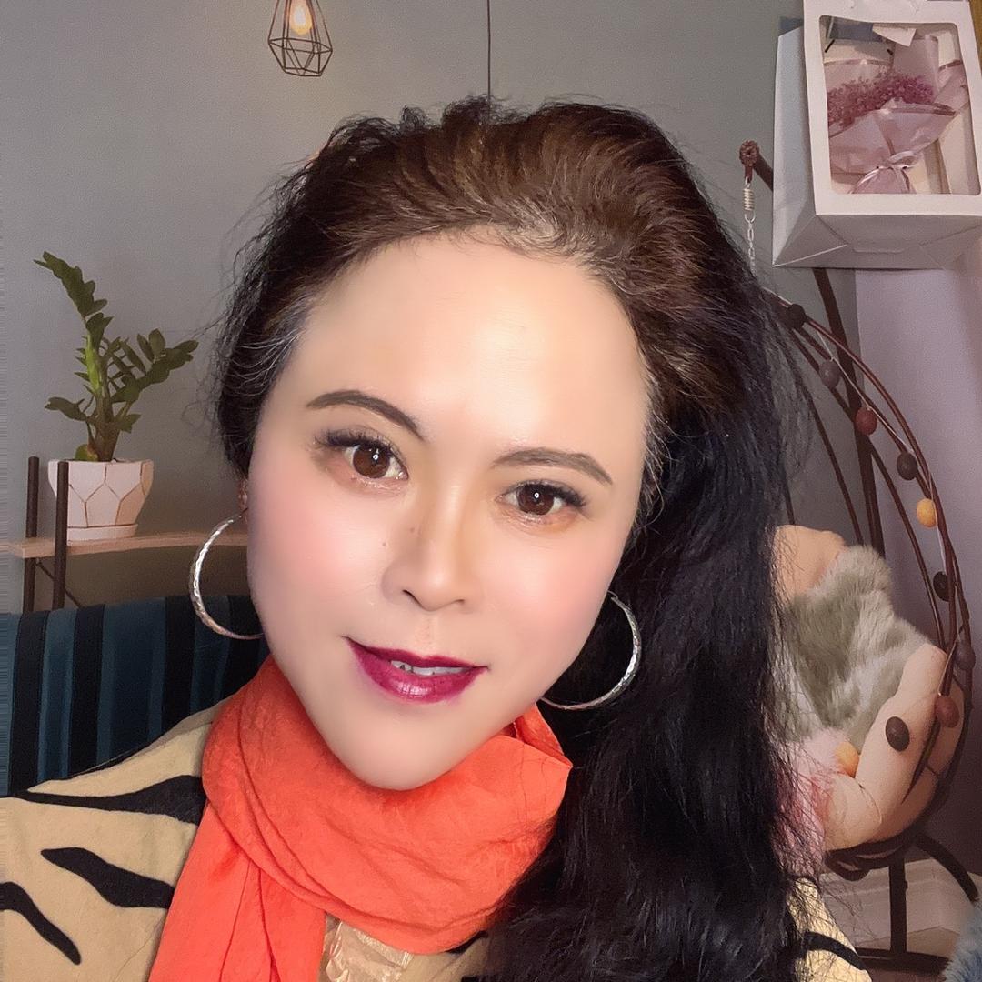 熊猫十月（周5早7点10分开播）