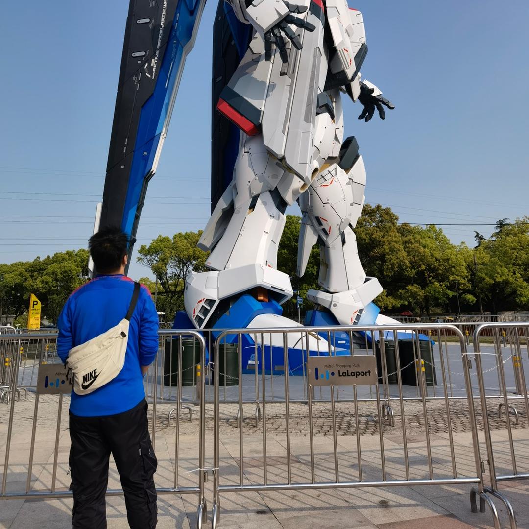 隔壁头小明