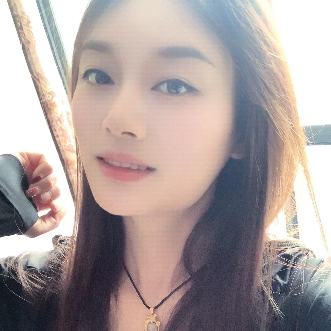 爱恋珠宝小吴