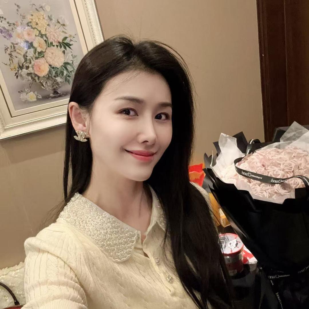 成都敏敏精品服饰的头像