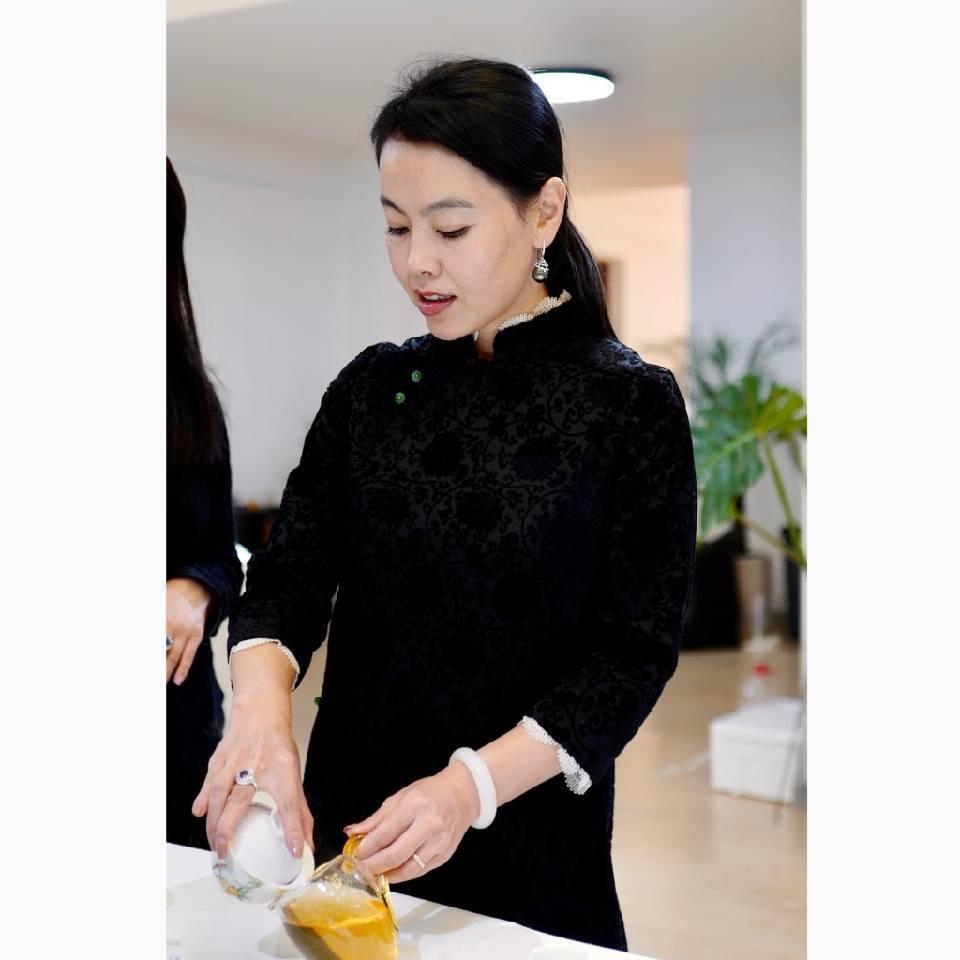 小梁玩茶