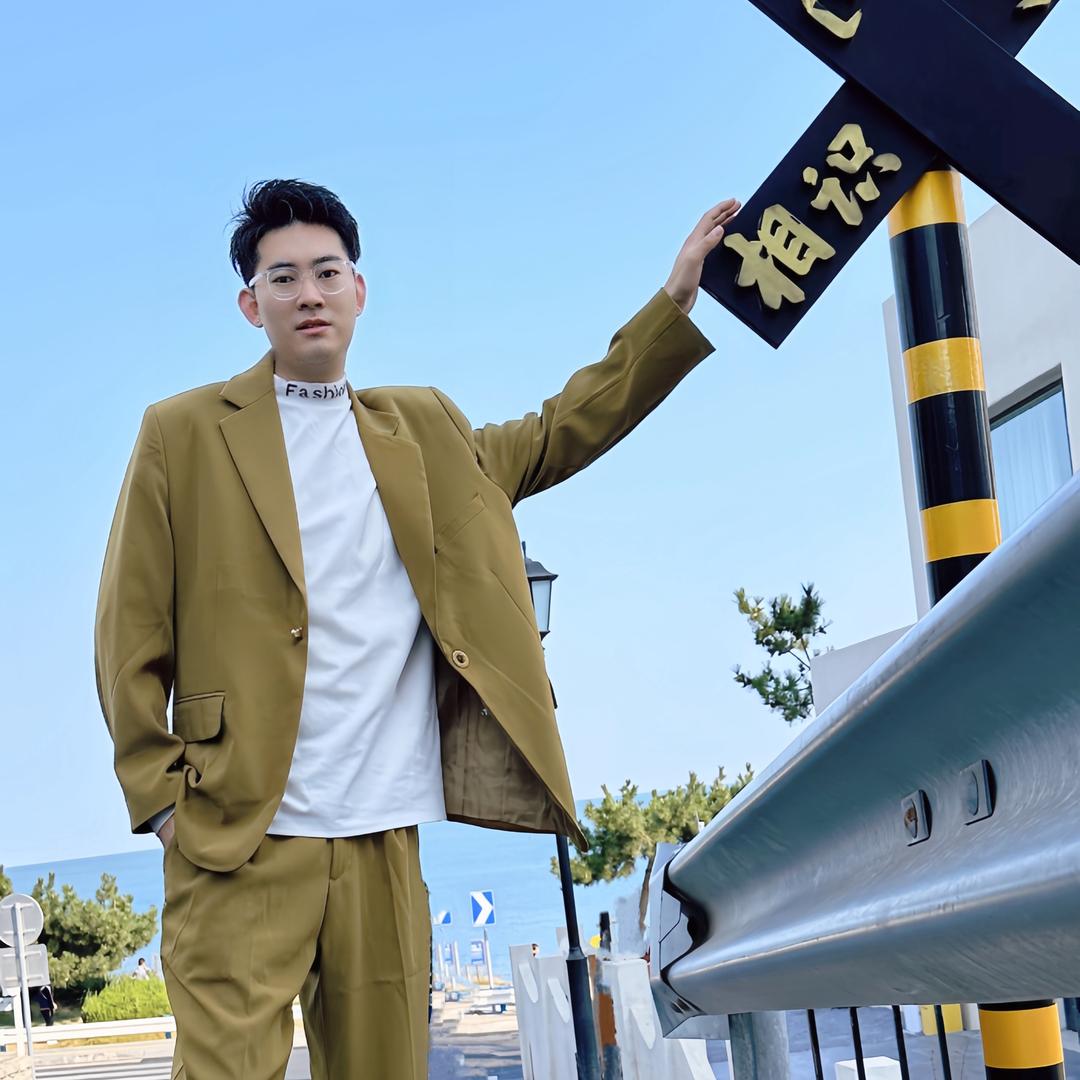 潍坊龚小雨烫发（潍城新感觉）