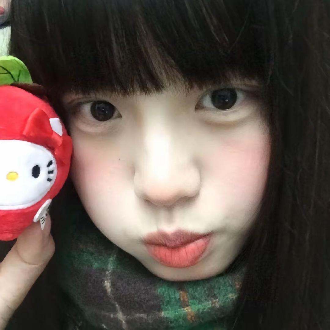 咬了一口青苹果