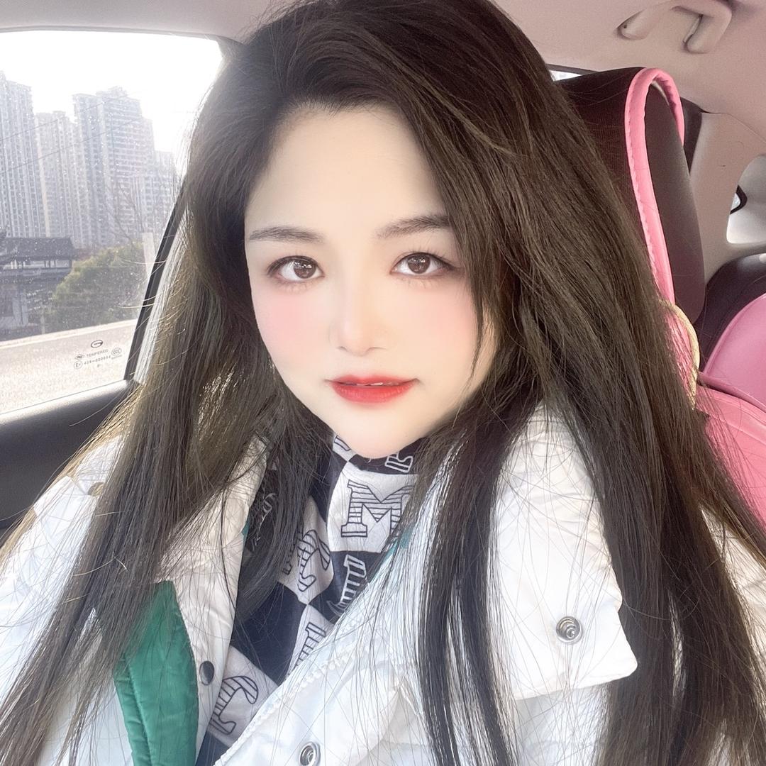 铜仁凯迪拉克-小玲子