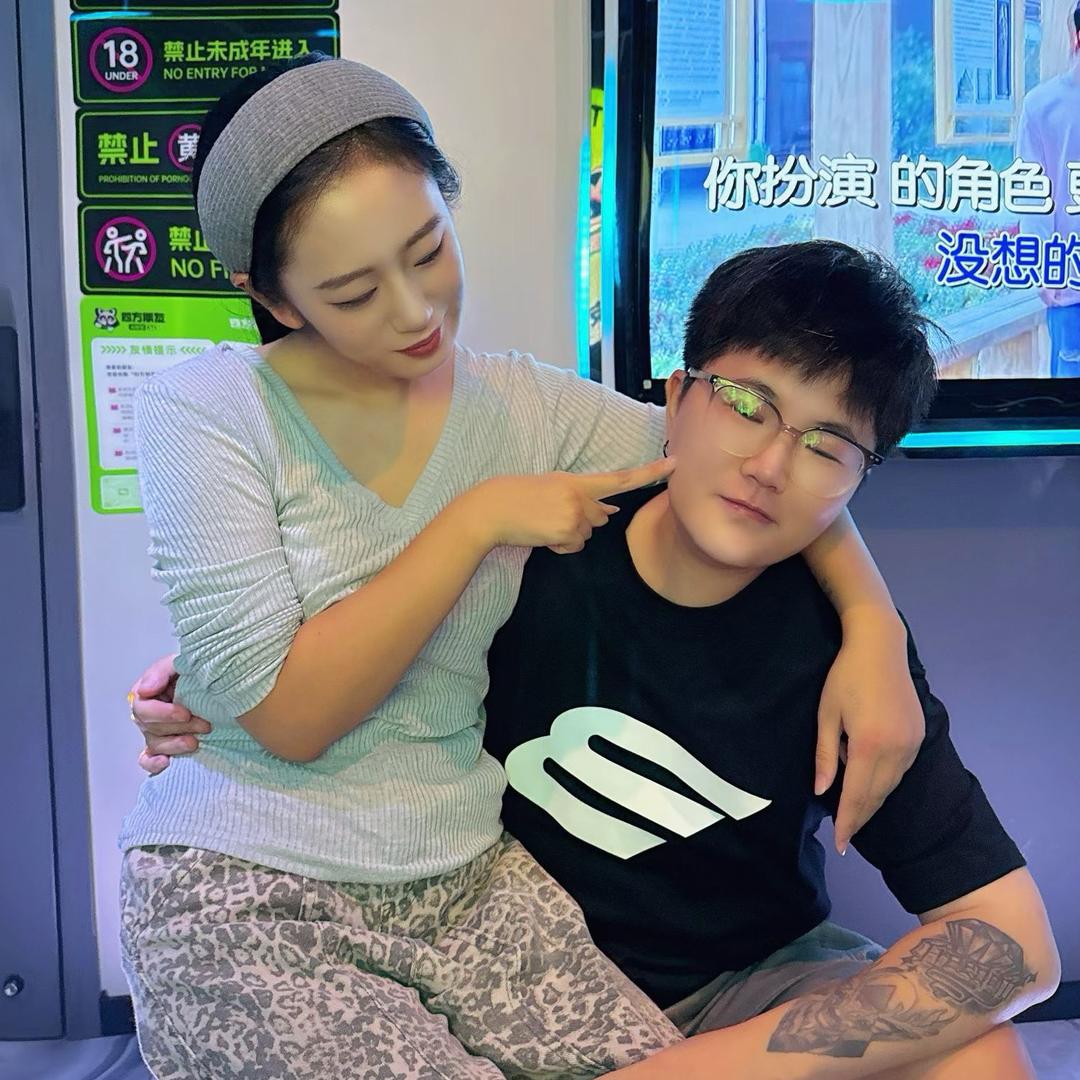 米照中性潮牌服饰