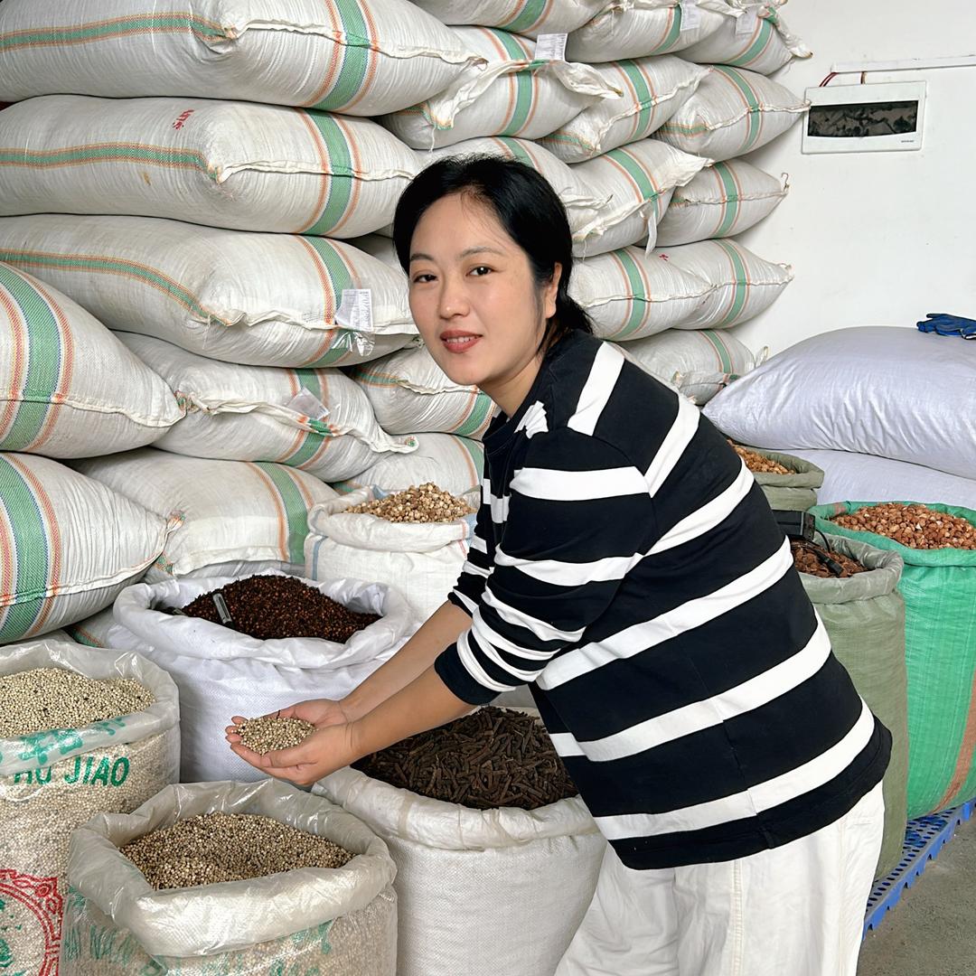 做香料的小杨姐