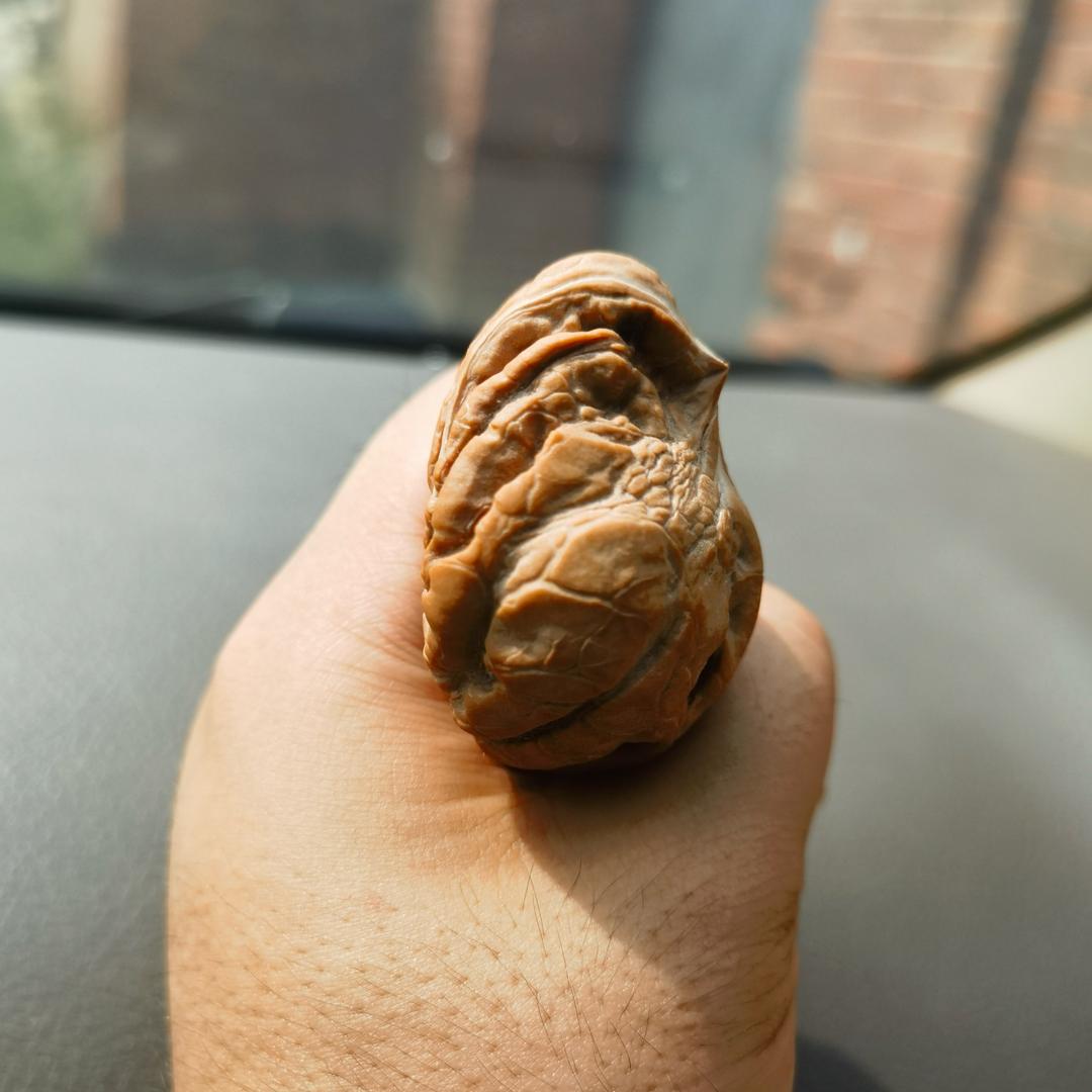 茶桌上的核桃