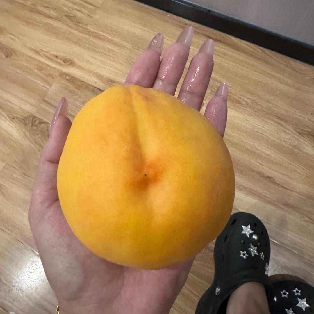 黄桃咩咩