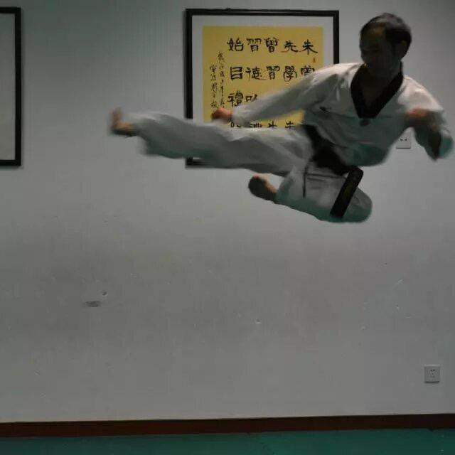 不爱运动的教练