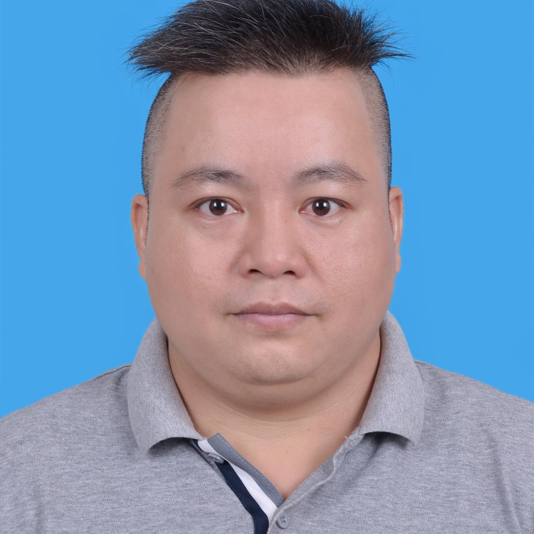 黄 小 弟  蜕变