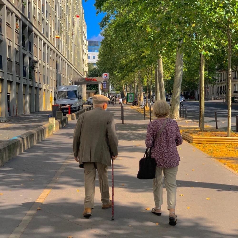 推翻某人固有思维