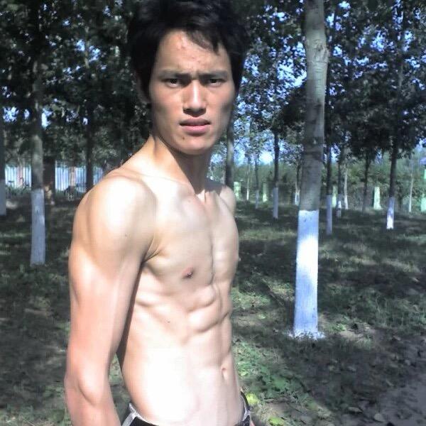 千霄凌云（陶厂男人）