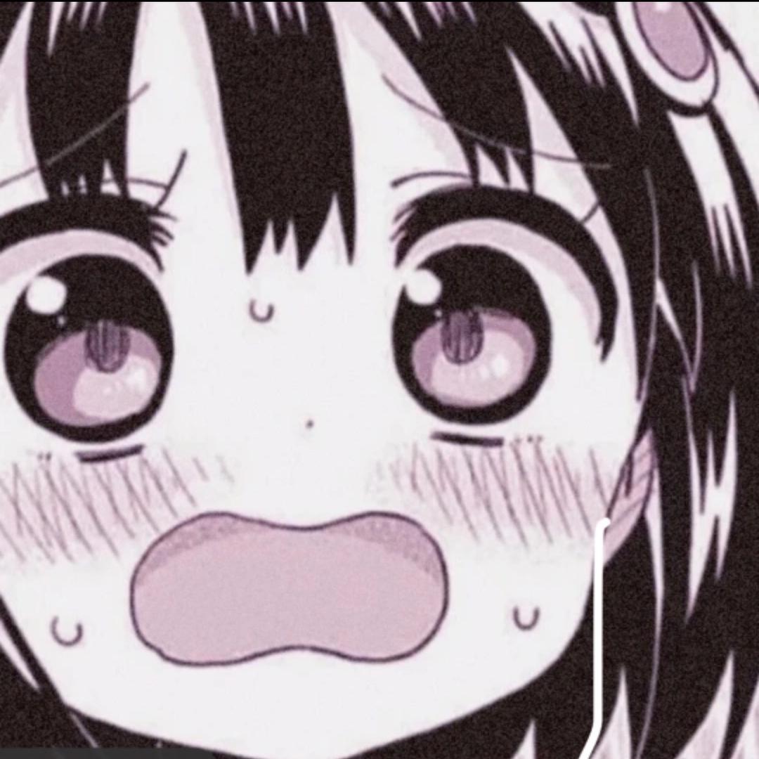 黄色滑滑梯