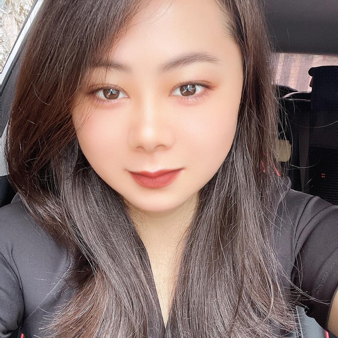 苏璃。