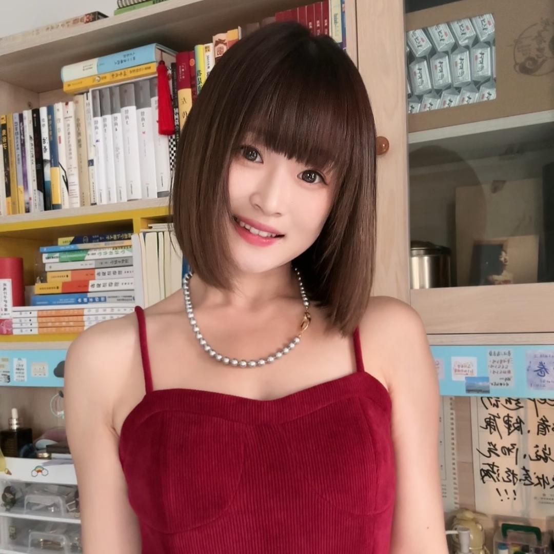伊轮明月