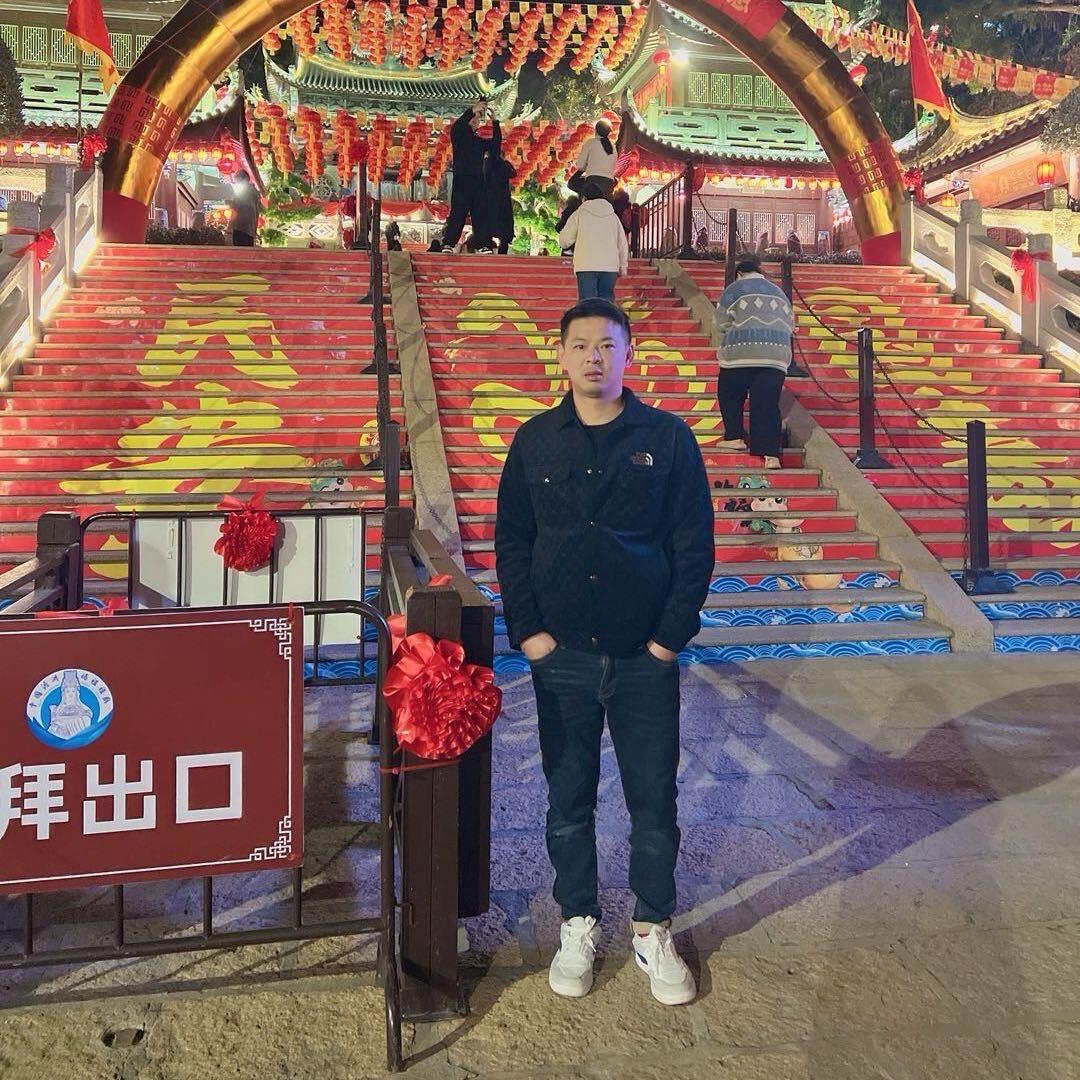 四米二重卡货车运输