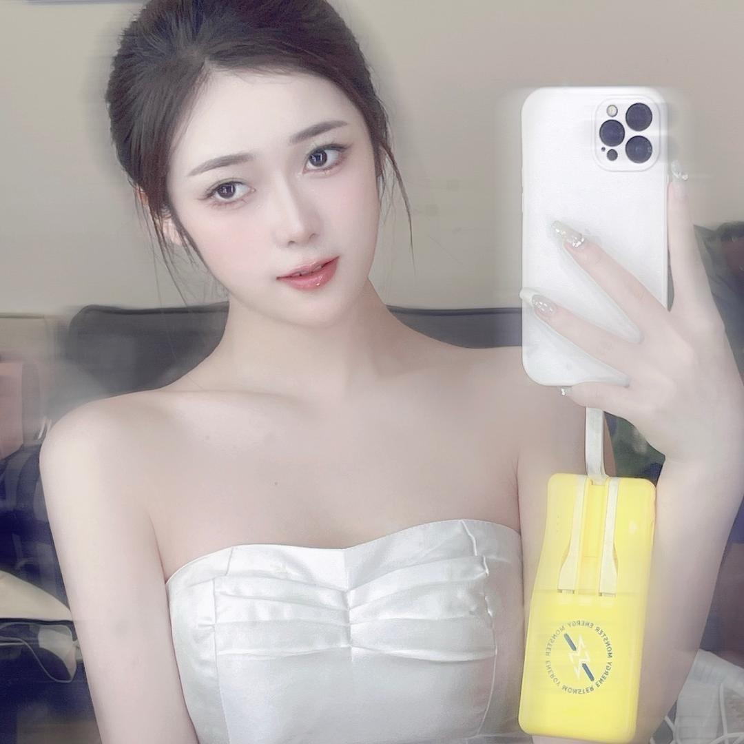 千千²⁷⁷💗