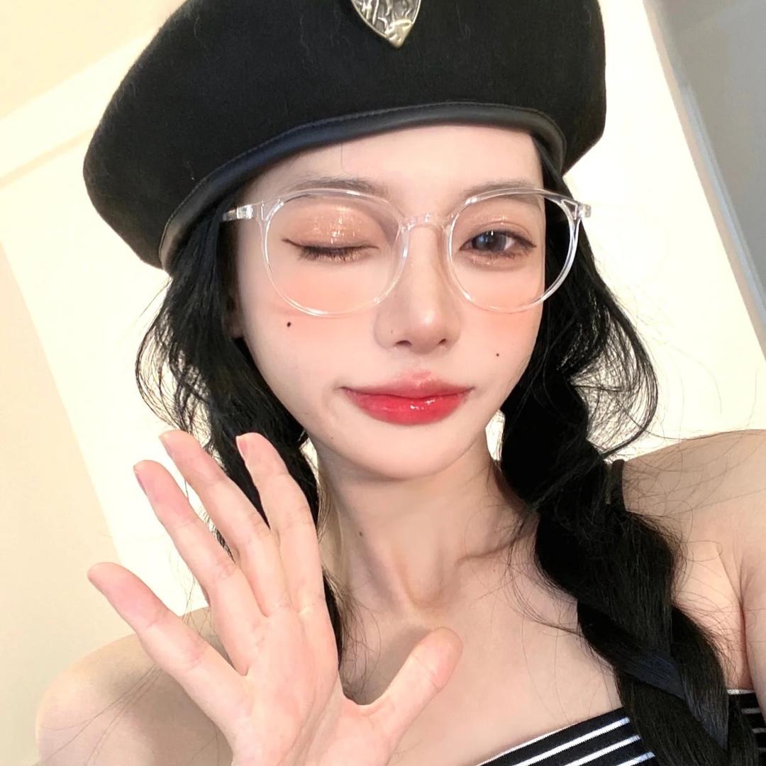化妆师毛毛
