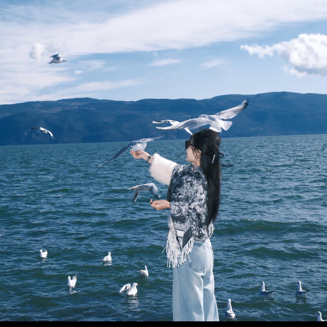 KUANEAR光年美妆集合店（临沂店）