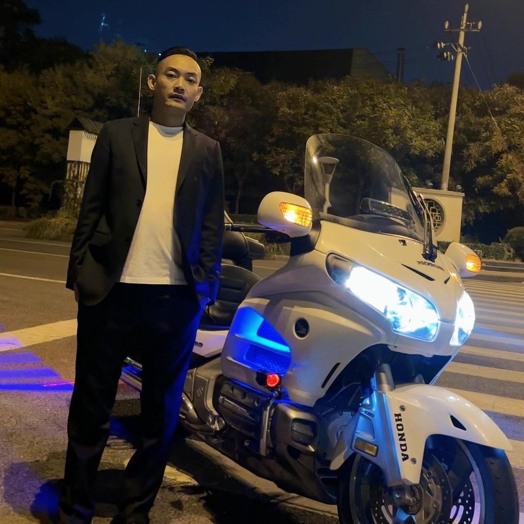 大振情怀老车俱乐部