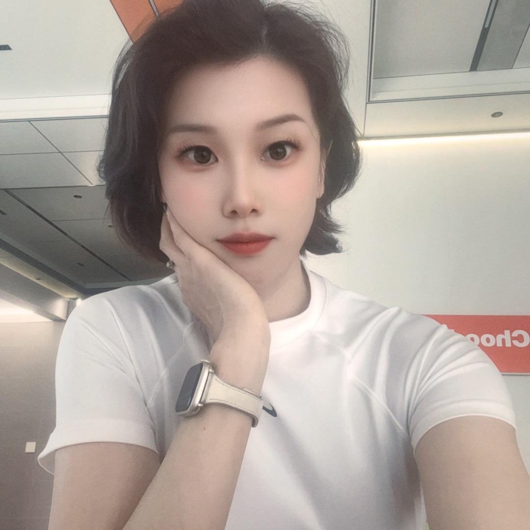 鄢小姐